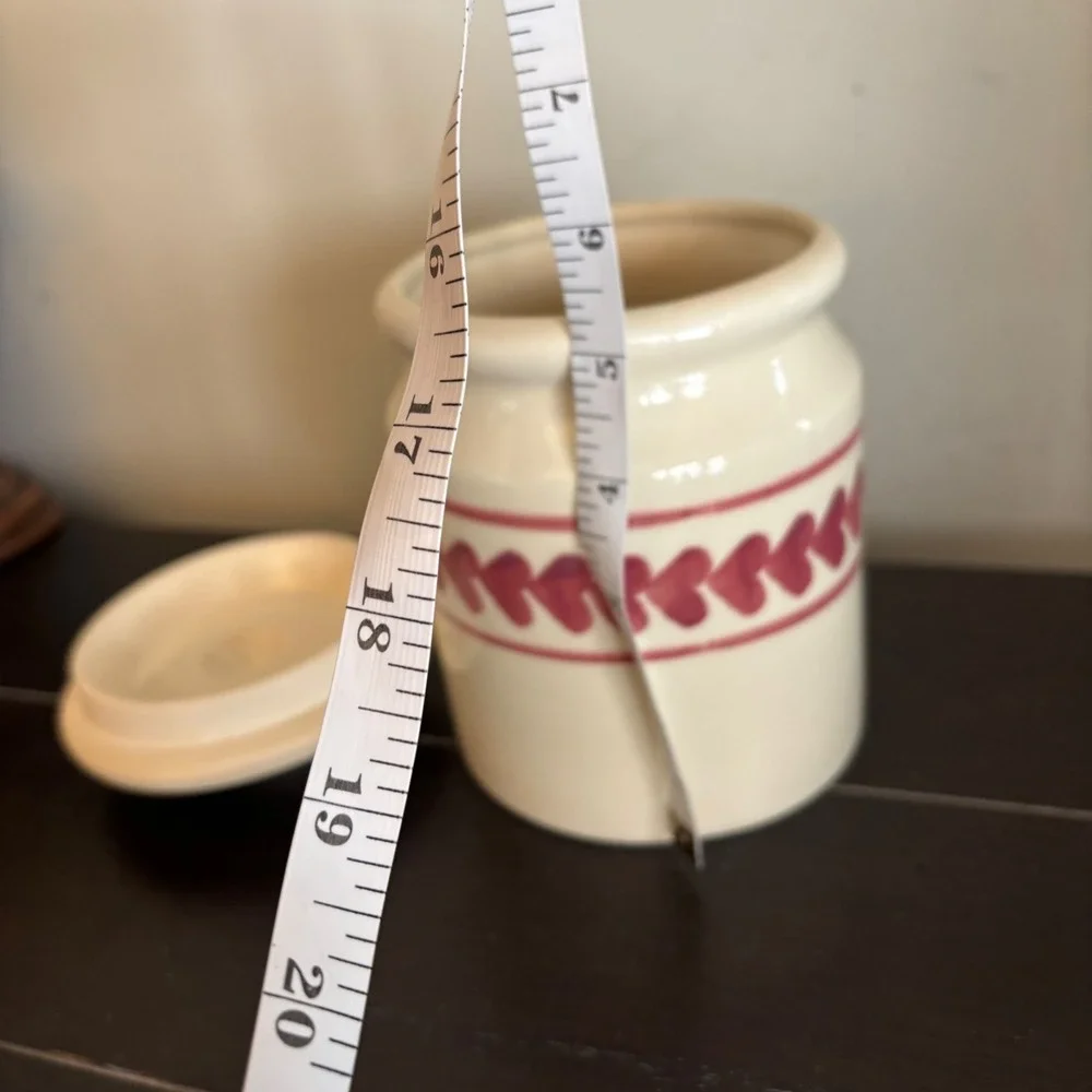 Hartstone Pottery | USA | Stoneware Canister | Pink Hearts and‎ Stripes | 7.25
